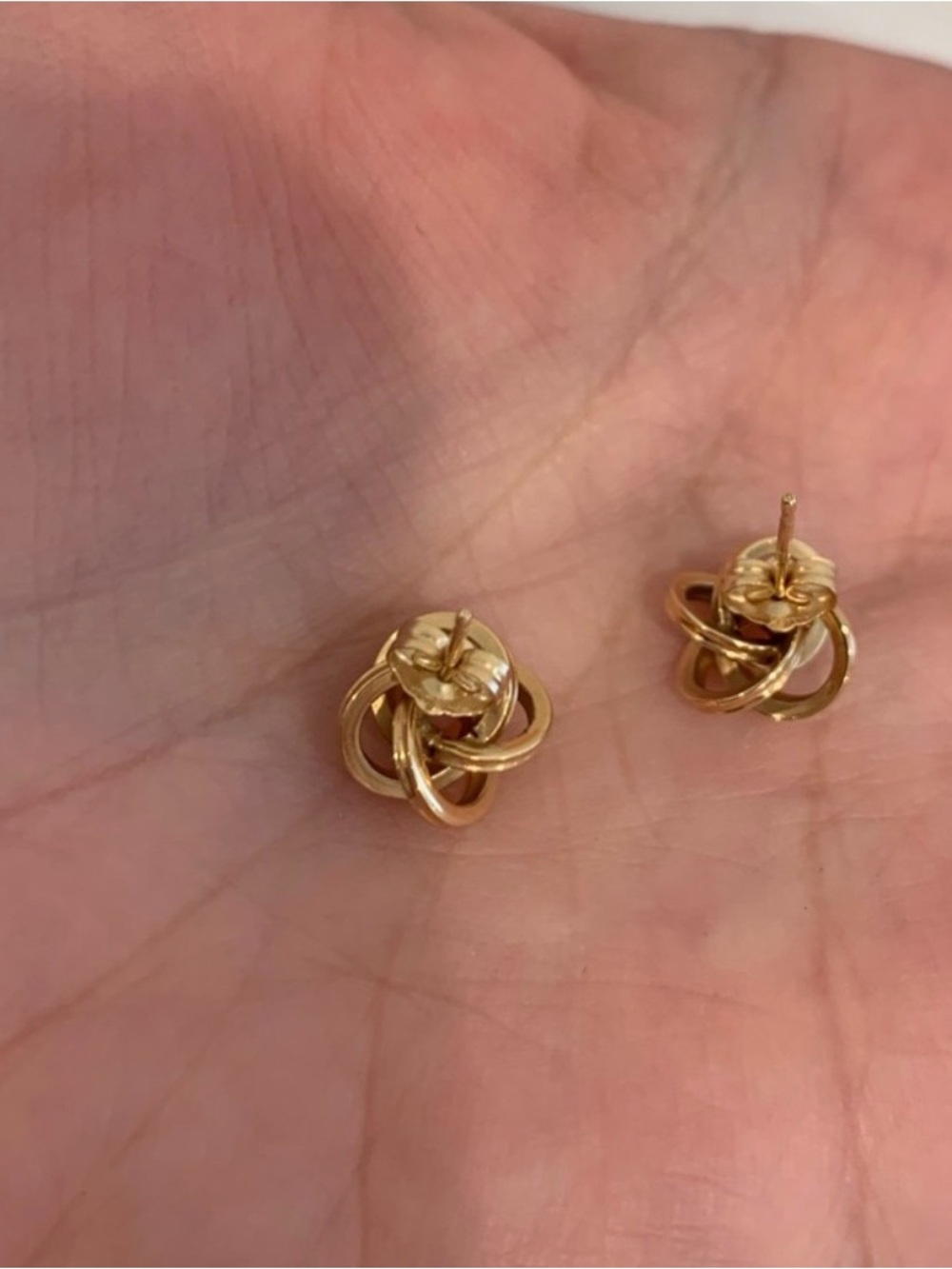 14k gold Love Knot Studs - Picture 2 of 6